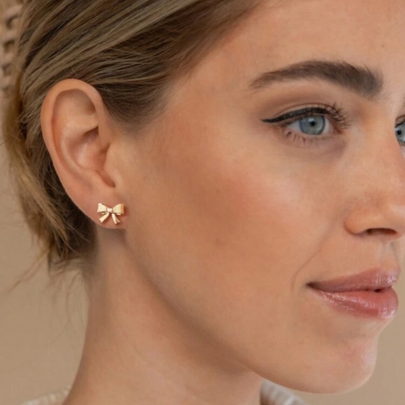 Gold Copper Mini Bow Stud Earrings - Picture 3 of 4